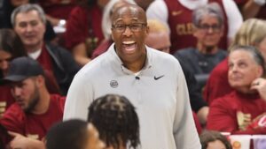 Knicks Notes: Mike Brown pushes all the right buttons as NY nears NBA Finals breakthrough
