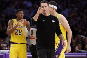 ‘The task at hand’: How Lakers coach JJ Redick stays focused