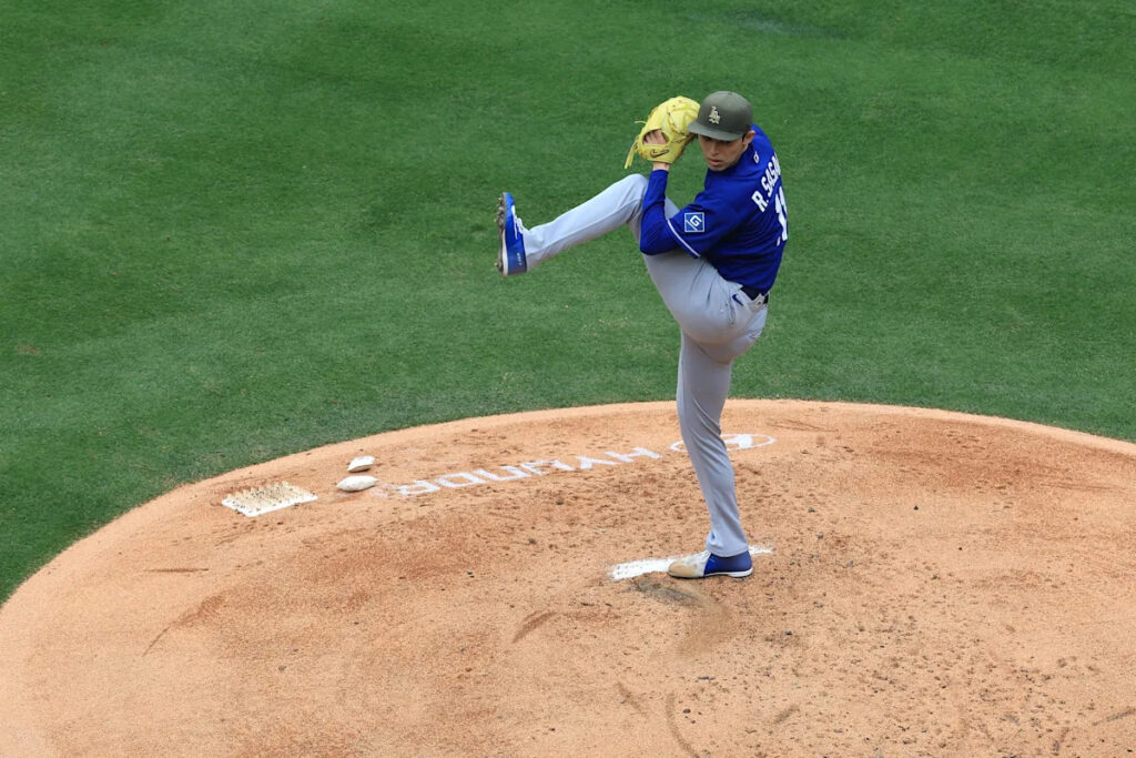 Dodgers notes: Roki Sasaki, Eric Lauer, Ross Stripling Dodgers notes: Roki Sasaki, Eric Lauer, Ross Stripling