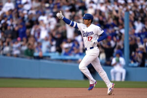 Shohei Ohtani throws 6 hitless innings, hits leadoff home run to push Dodgers past Rockies