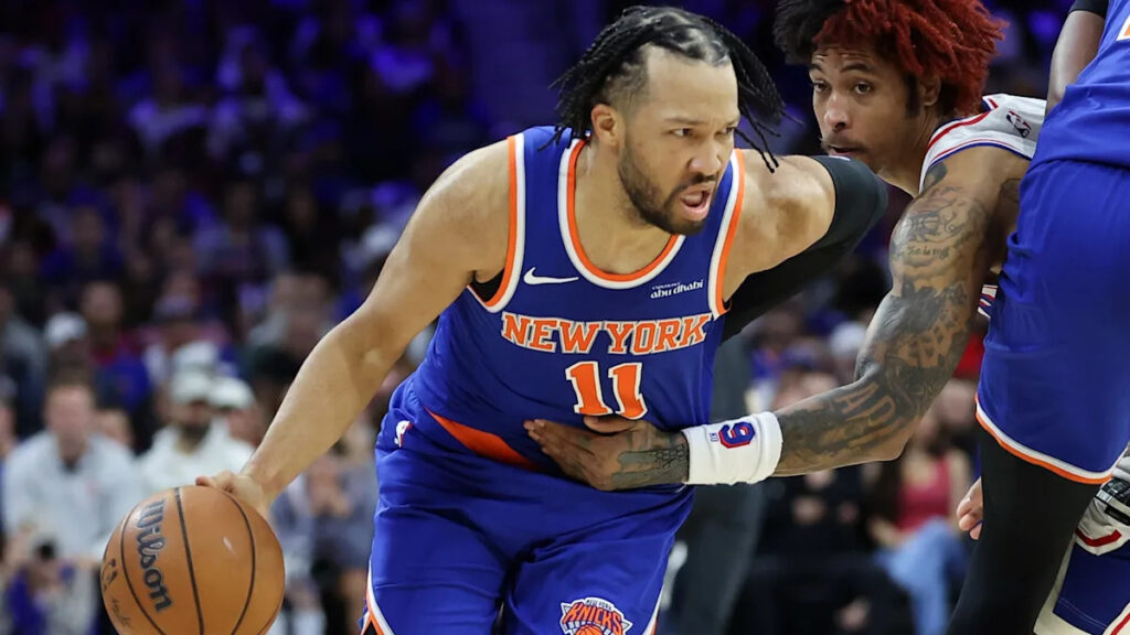 Jalen Brunson scores 33 points and helps Knicks take 3-0 lead over 76ers with 108-94 Game 3 win