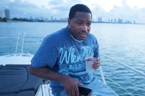 Adrien Broner Says He Needs “1 More World Title” Before Retirement