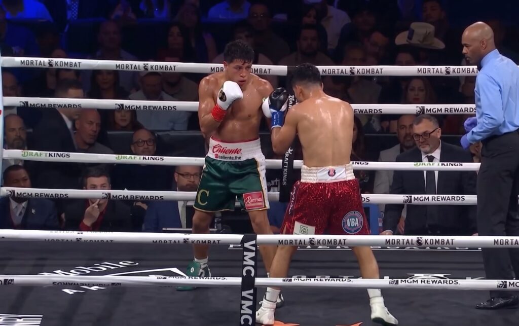 Jaime Munguia dominates Resendiz, wins WBA title