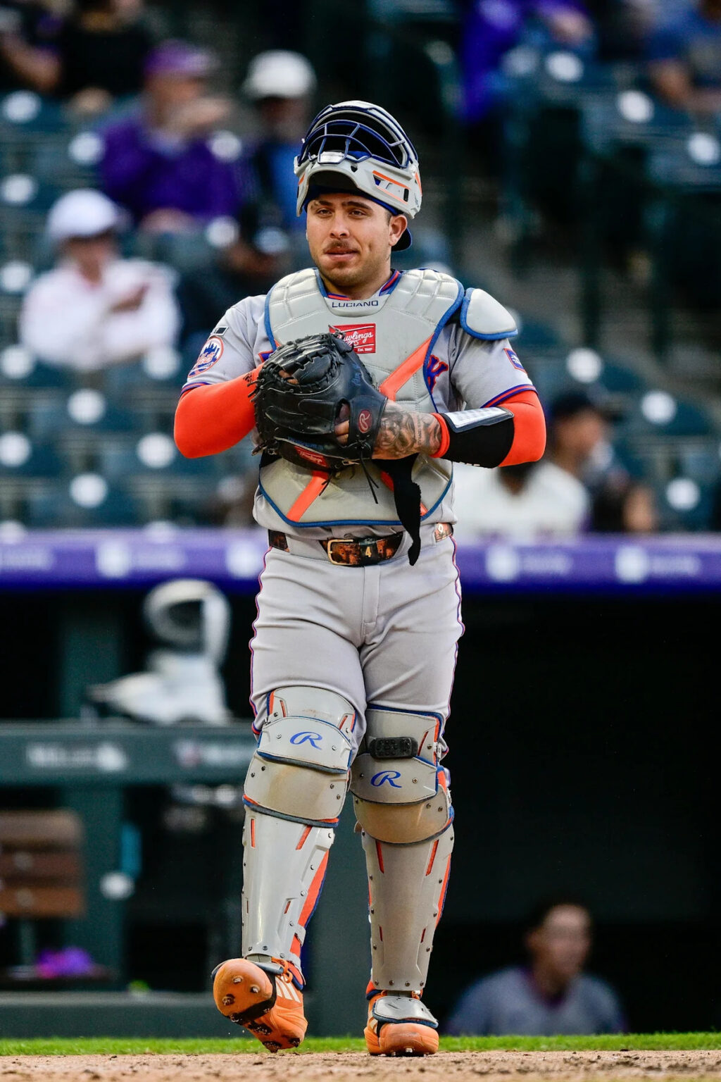 Mets catcher Francisco Alvarez has meniscus tear in right knee Mets catcher Francisco Alvarez has meniscus tear in right knee