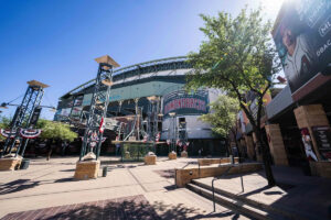 The Mets attempt to charm the Diamondbacks in Phoenix