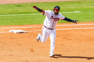 Braves place Sean Murphy on the IL (fracture), Sandy León and José Azocar return to the team Braves place Sean Murphy on the IL (fracture), Sandy León and José Azocar return to the team