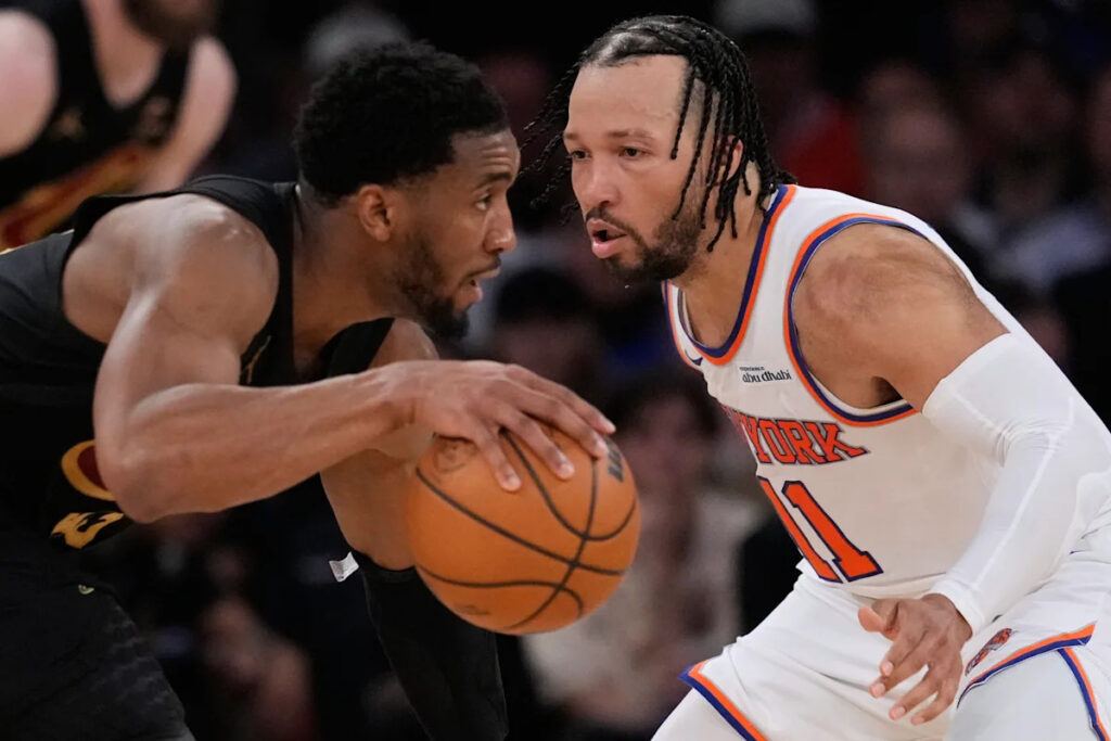 Comeback or collapse? Knicks’ Game 1 rally against the Cavaliers was a little bit of both Comeback or collapse? Knicks’ Game 1 rally against the Cavaliers was a little bit of both