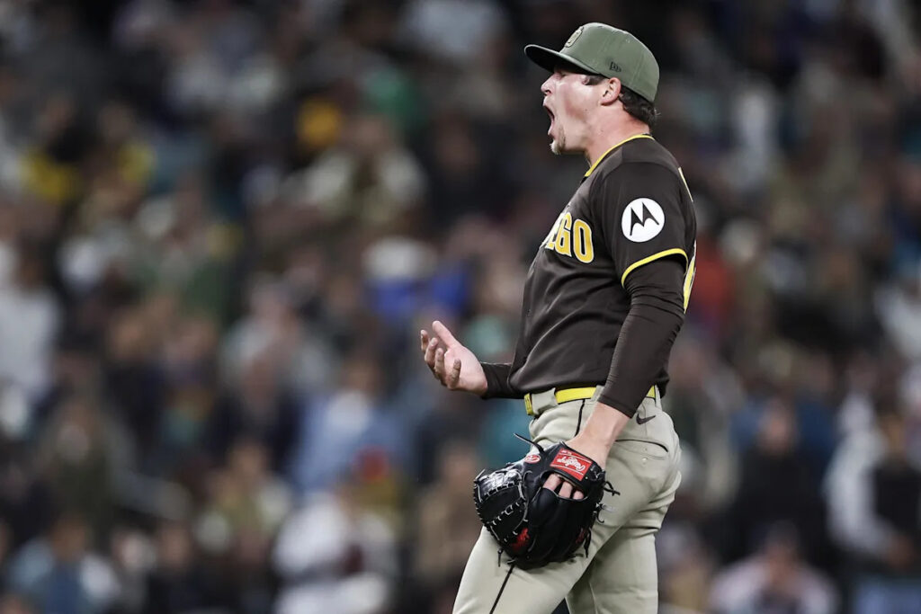 Mariners fall behind, get chased down by Mason Miller in 2-0 loss