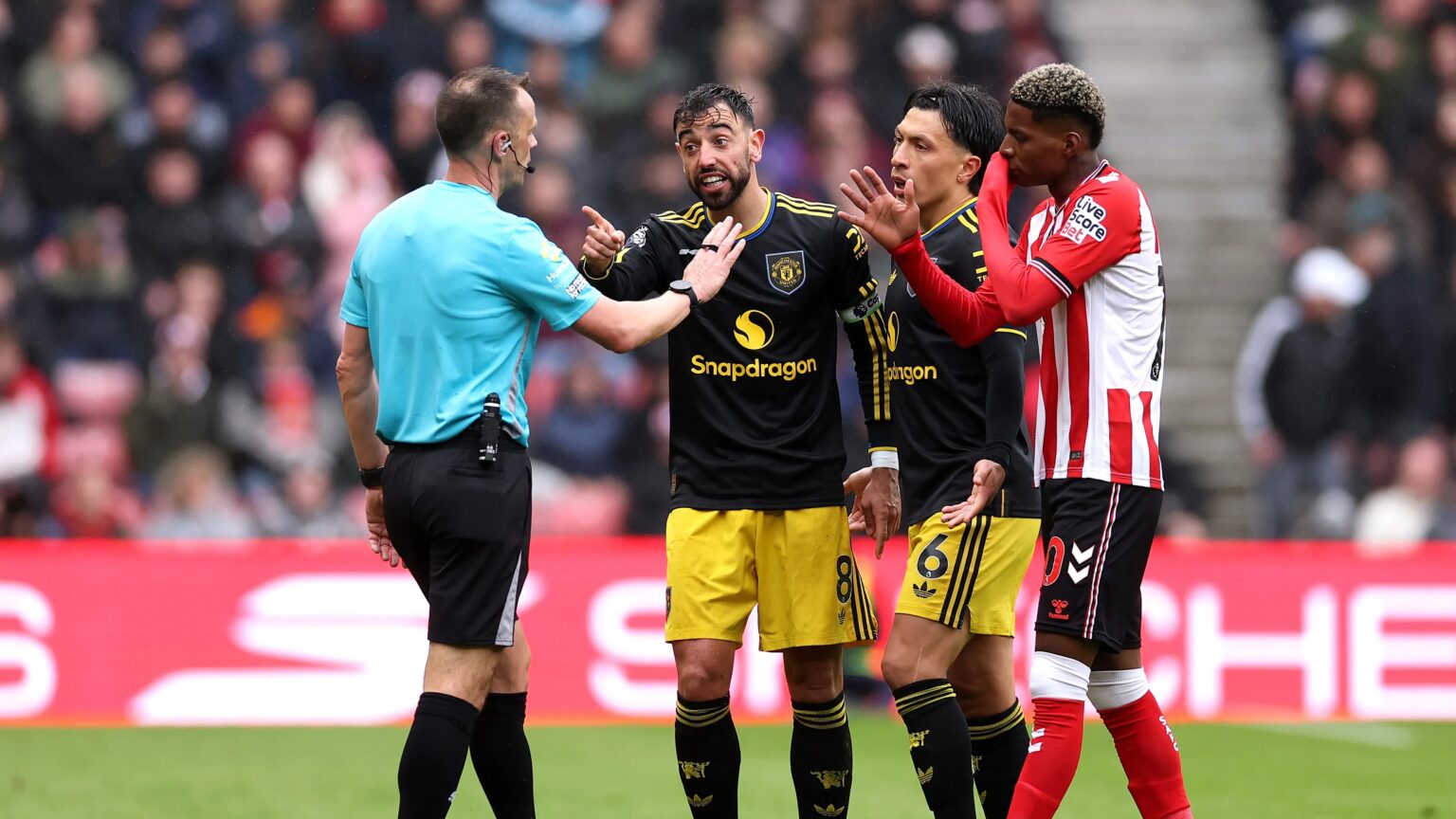 Manchester United coach Michael Carrick ‘confused’ after no red card for foul on Bruno Fernandes