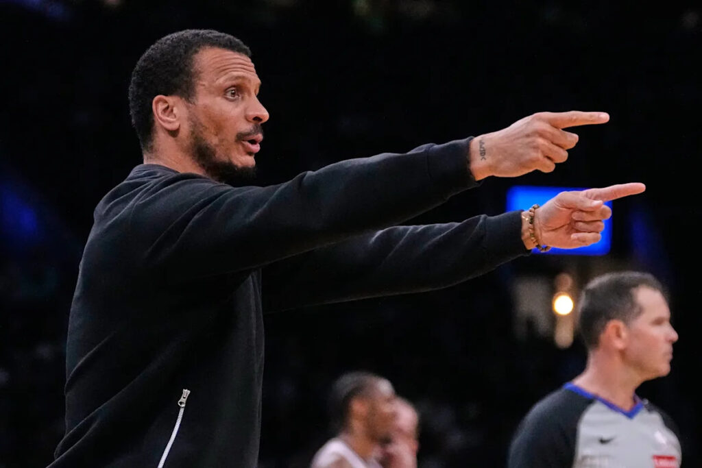 Boston’s Joe Mazzulla wins NBA’s Coach of the Year, repeats claim that it should be a staff award Boston’s Joe Mazzulla wins NBA’s Coach of the Year, repeats claim that it should be a staff award