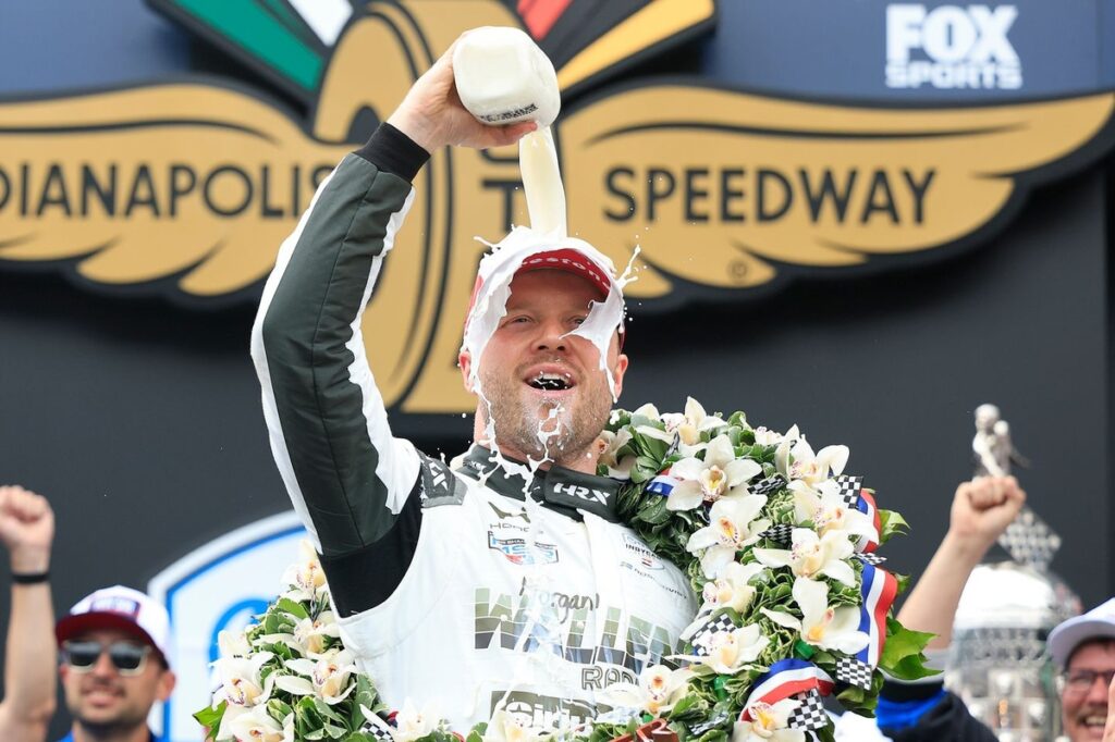 Rosenqvist wins 2026 Indy 500 in closest-ever finish