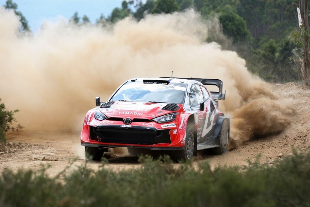 Solberg leads as Hyundai closes on Toyota