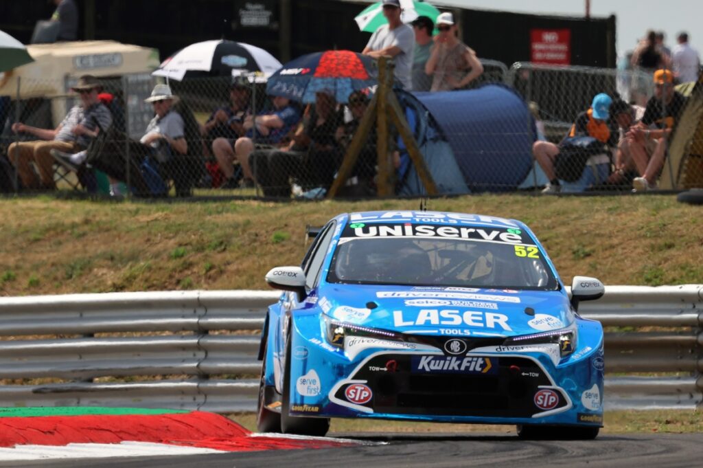 Shedden sees off Sutton for race three win, Ingram charges to third Shedden sees off Sutton for race three win, Ingram charges to third