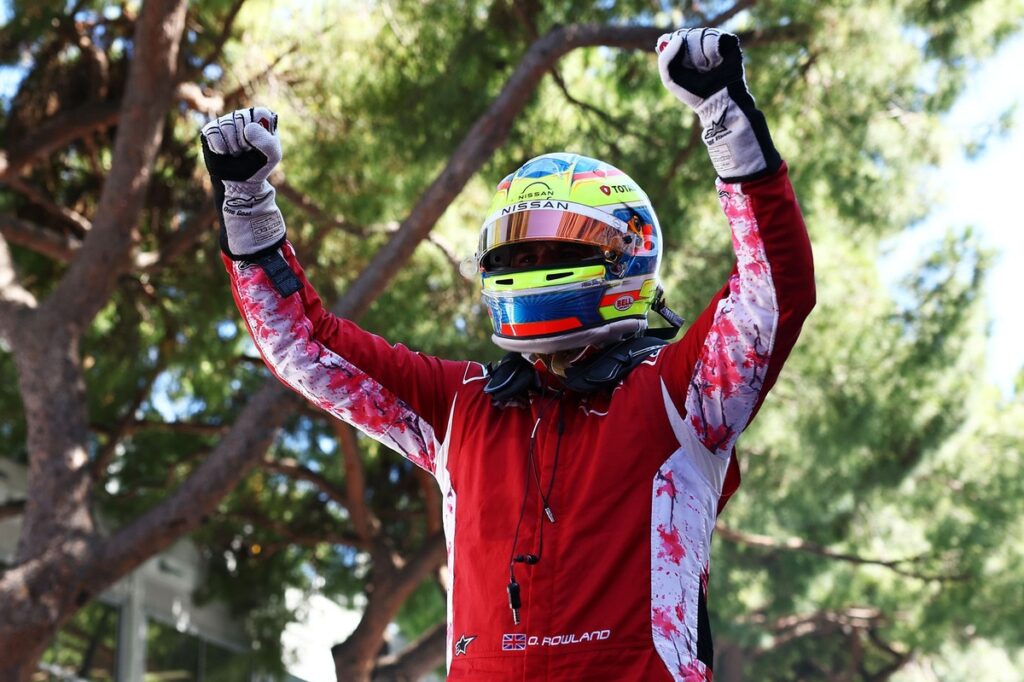 Rowland reignites title challenge with first win of 2025-26 Rowland reignites title challenge with first win of 2025-26