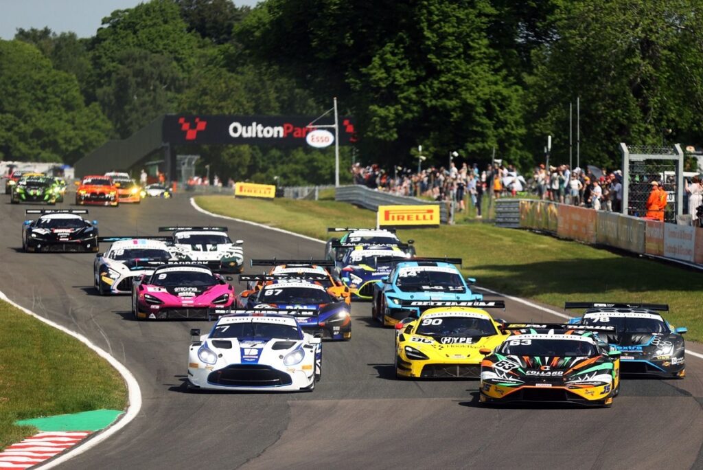 Oulton Park round sets up thrilling British GT 2026 title fight Oulton Park round sets up thrilling British GT 2026 title fight
