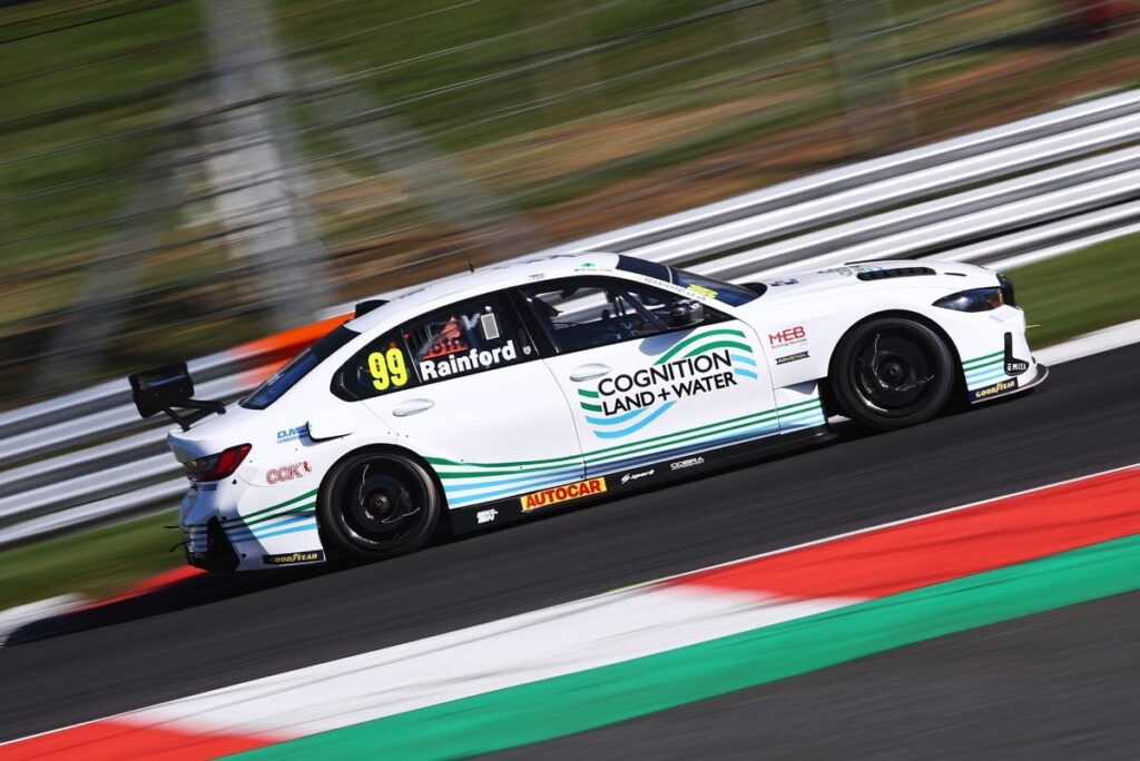 Rainford victorious in qualifying race, Sutton fails to finish after puncture Rainford victorious in qualifying race, Sutton fails to finish after puncture