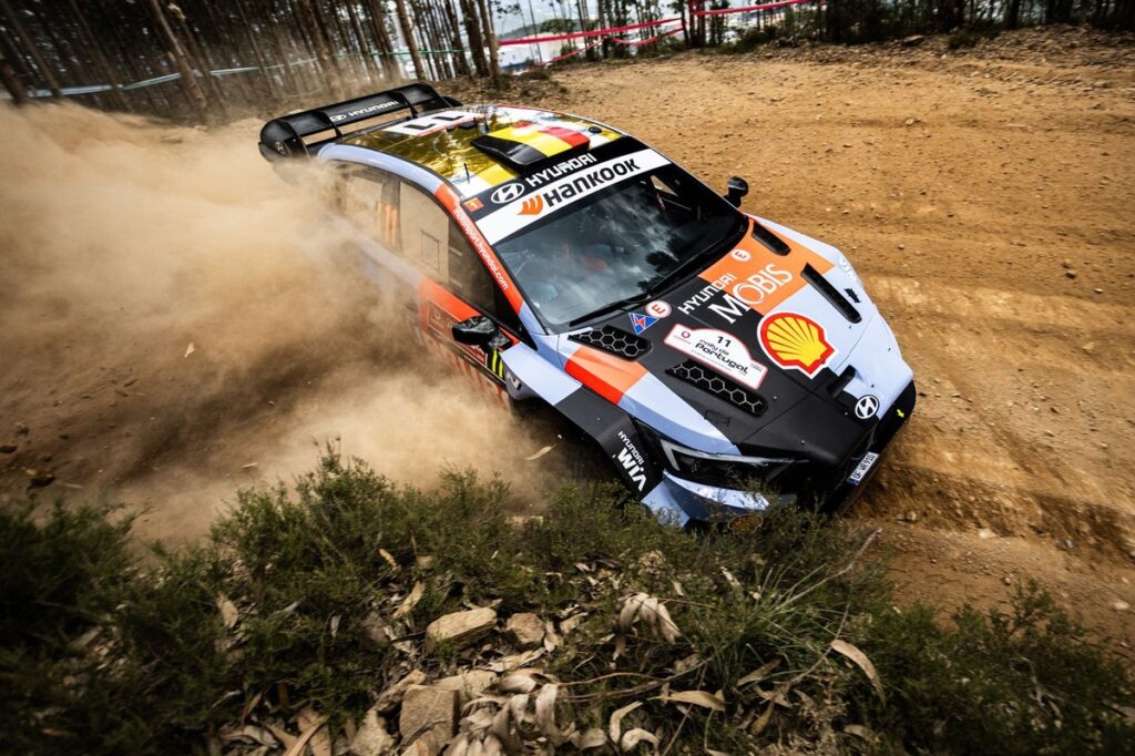 Neuville gives Hyundai first win of 2026