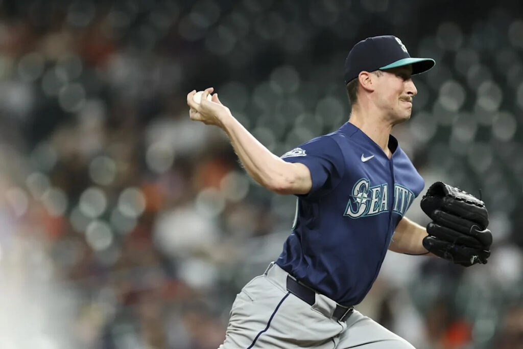 Mariners place RHP Cooper Criswell on 15-day injured list, recall Nick Davila, acquire RHP Carson Fulmer for depth Mariners place RHP Cooper Criswell on 15-day injured list, recall Nick Davila, acquire RHP Carson Fulmer for depth