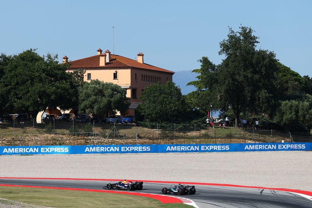 Max Verstappen, Red Bull Racing, George Russell, Mercedes