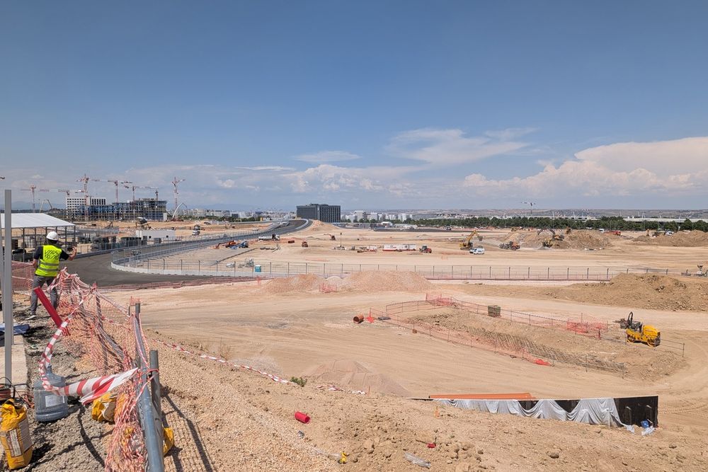 Half of Madrid's circuit is built on an expansive plot of land, giving organisers freedom the design faster corners and large fan zones.