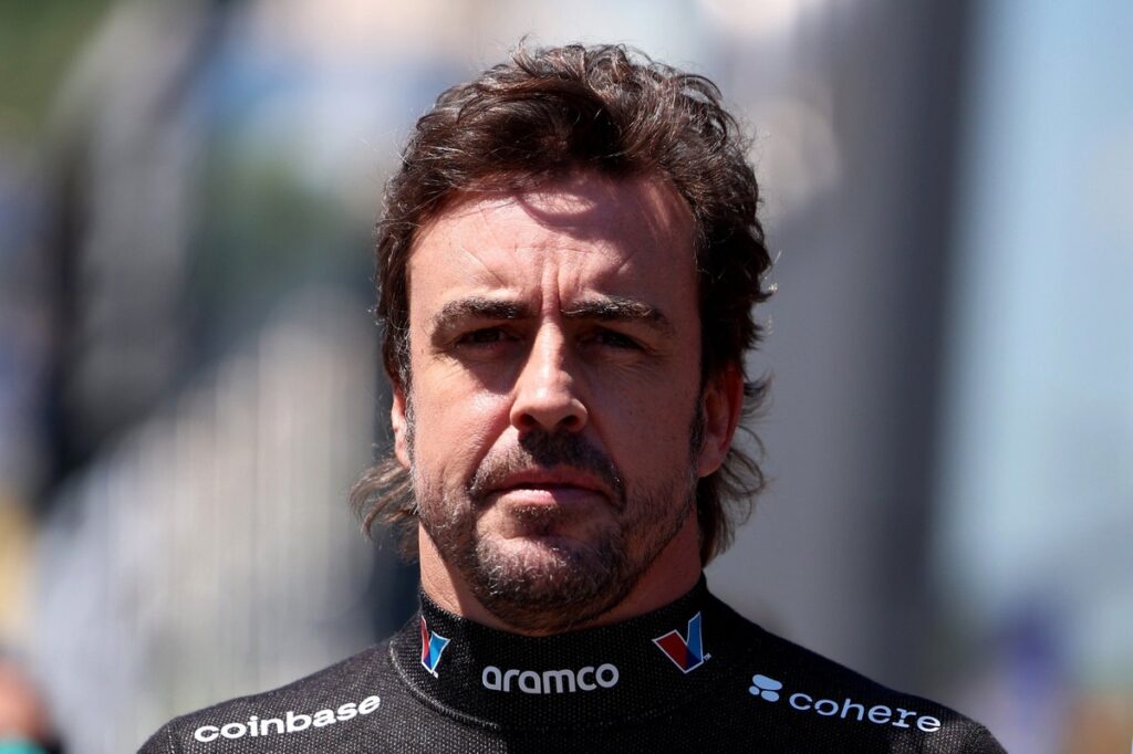 Newey hoping to keep Alonso at Aston Martin for F1 2027