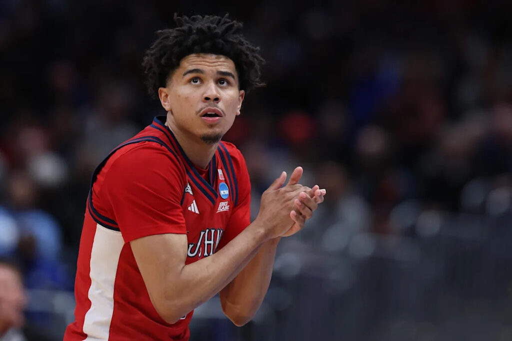 Knicks sign St. John’s guard to Summer League deal