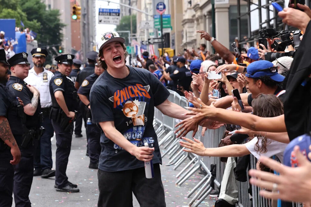 NYPD momentarily stops Knicks’ Tyler Kolek after mistaking him for a fan during NBA championship parade