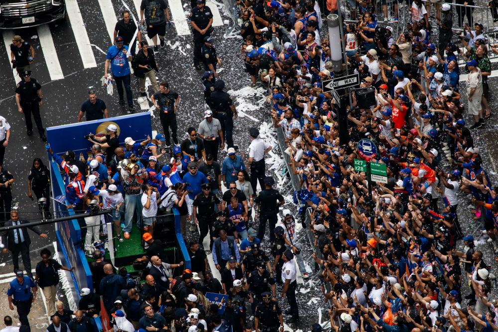Thousands of Knicks fans celebrate big win with joyous New York parade: ‘We family now’ Thousands of Knicks fans celebrate big win with joyous New York parade: ‘We family now’