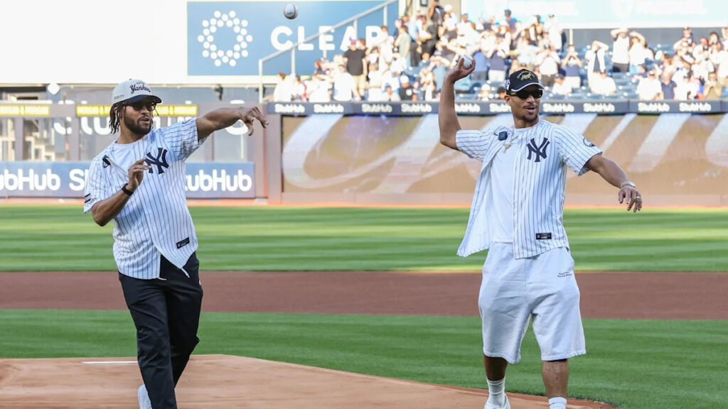 Jalen Brunson and Josh Hart throw out first pitches at Yankee Stadium as Knicks celebrate NBA title Jalen Brunson and Josh Hart throw out first pitches at Yankee Stadium as Knicks celebrate NBA title