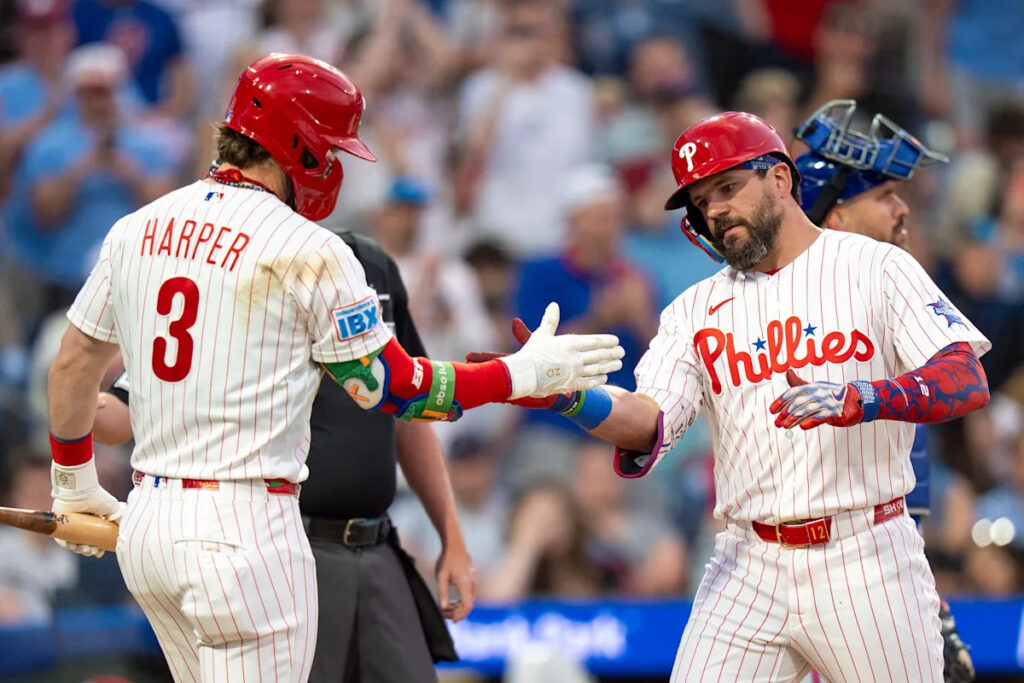 Kyle Schwarber blasts 2 homers in 3rd inning, then Bryce Harper completes cycle in the 5th amid Phillies’ onslaught of Mets Kyle Schwarber blasts 2 homers in 3rd inning, then Bryce Harper completes cycle in the 5th amid Phillies’ onslaught of Mets