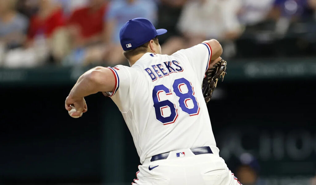 Beeks to the injured list, Curvelo recalled Beeks to the injured list, Curvelo recalled