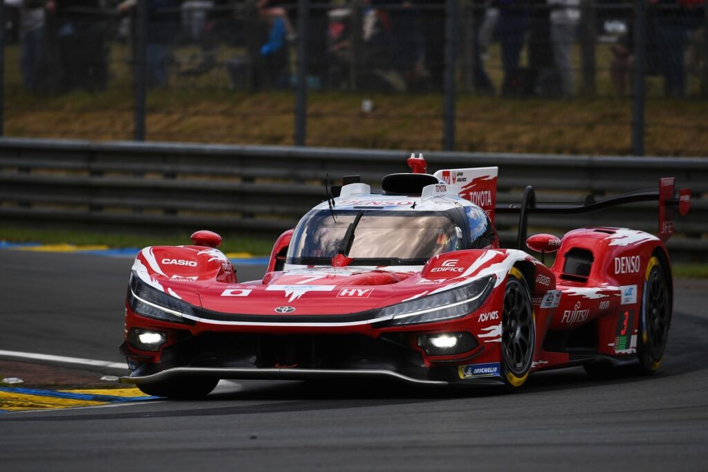Toyota spins, goes fastest in FP2 Toyota spins, goes fastest in FP2