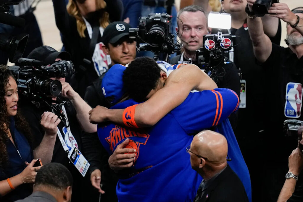 Knicks, up 2-0 in NBA Finals, say the job is far from over. And the Spurs aren’t conceding anything Knicks, up 2-0 in NBA Finals, say the job is far from over. And the Spurs aren’t conceding anything