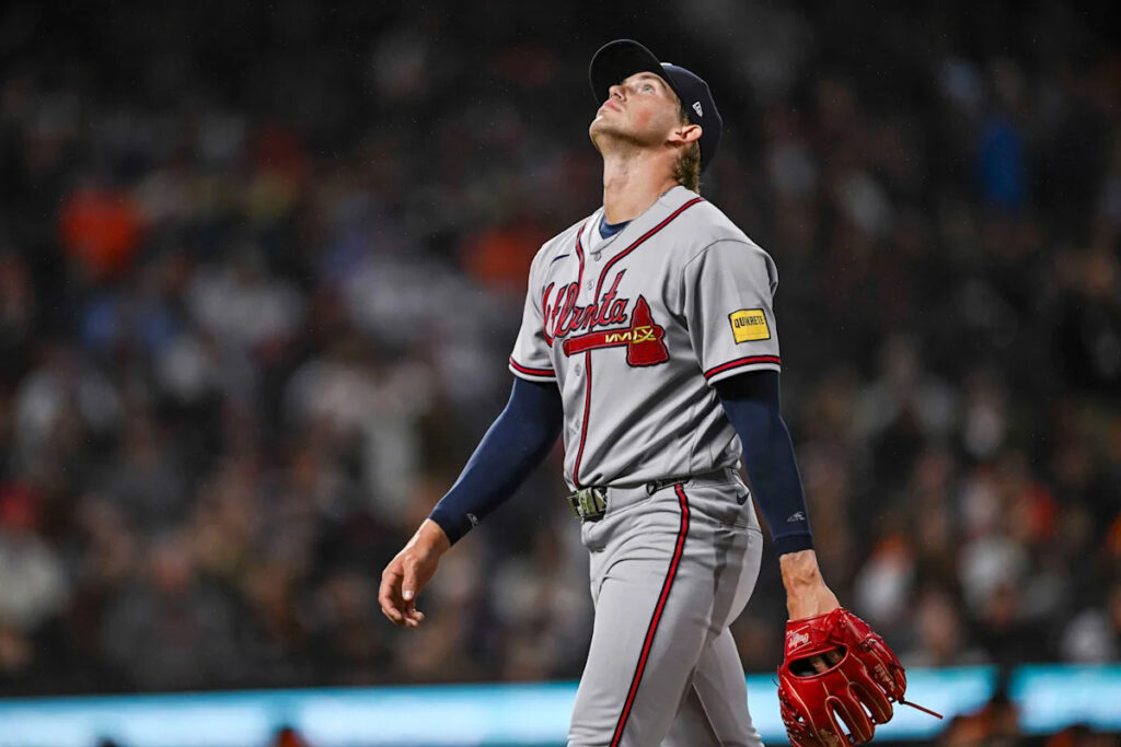 Braves potpourri of pitching leads to 3-1 win over Giants
