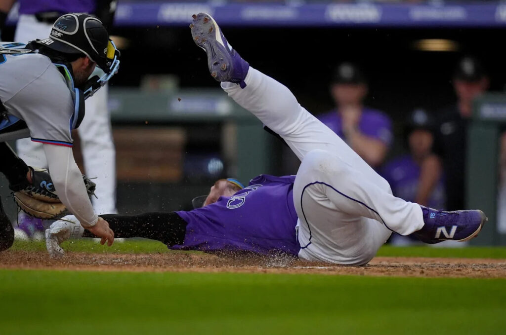 Bullpen blows it as Rockies fall to Marlins 10-7