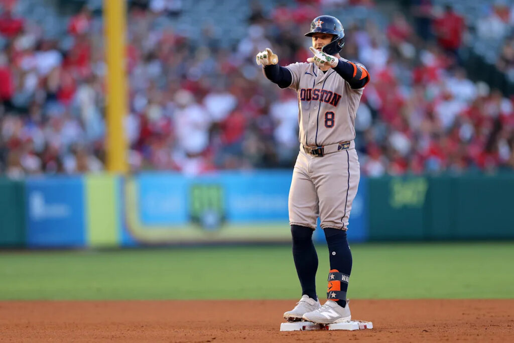 Late Offense, Clutch Defense Lead Astros to 5-4 Victory Over Angels in 10 Late Offense, Clutch Defense Lead Astros to 5-4 Victory Over Angels in 10