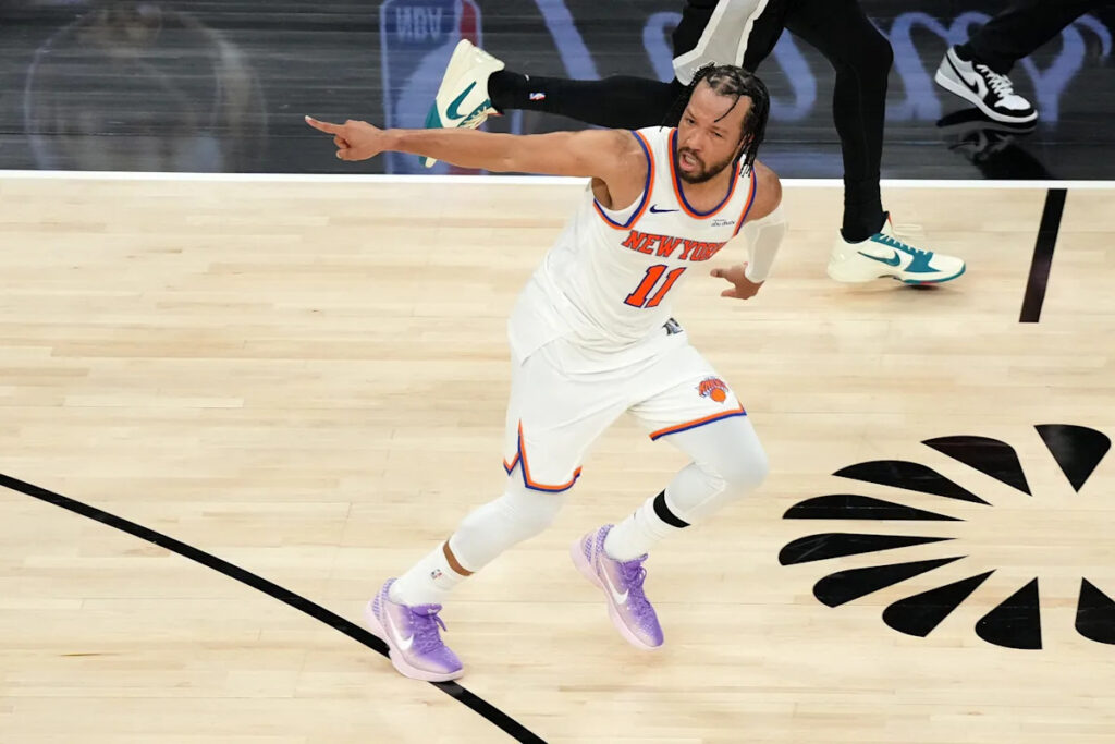 It’s gotta be the shoes: Jalen Brunson switching kicks changes Game 1
