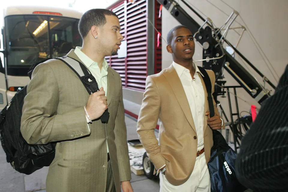 LAS VEGAS – FEBRUARY 16: Deron Williams and Chris Paul of the Sophomore team seen prior to the T-Mobile Rookie Challenge at NBA All-Star Weekend on February 16, 2007 at Thomas & Mack Center in Las Vegas, Nevada. NOTE TO USER: User expressly acknowledges and agrees that, by downloading and or using this photograph, User is consenting to the terms and conditions of the Getty Images License Agreement. Mandatory Copyright Notice: Copyright 2007 NBAE (Photo by Bill Baptist/NBAE via Getty Images) | NBAE via Getty Images