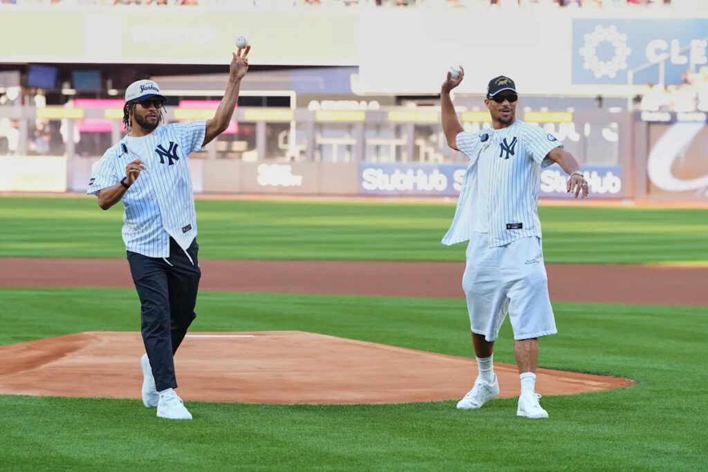Brunson and Hart throw out first pitches at Yankee Stadium as Knicks celebrate NBA title Brunson and Hart throw out first pitches at Yankee Stadium as Knicks celebrate NBA title