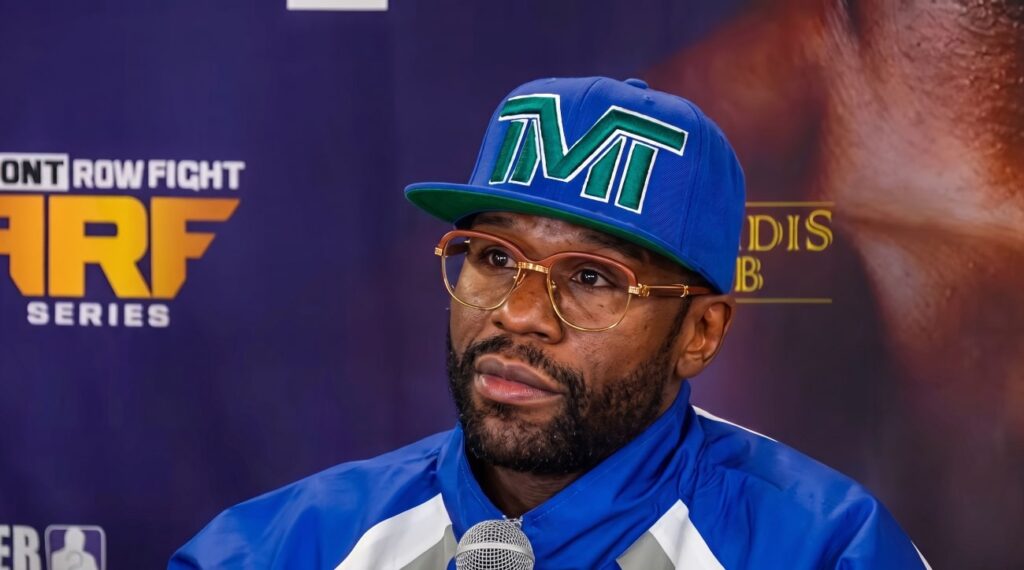 Floyd Mayweather facing felony charges over alleged 0,000 bad check for luxury watch Floyd Mayweather facing felony charges over alleged 0,000 bad check for luxury watch