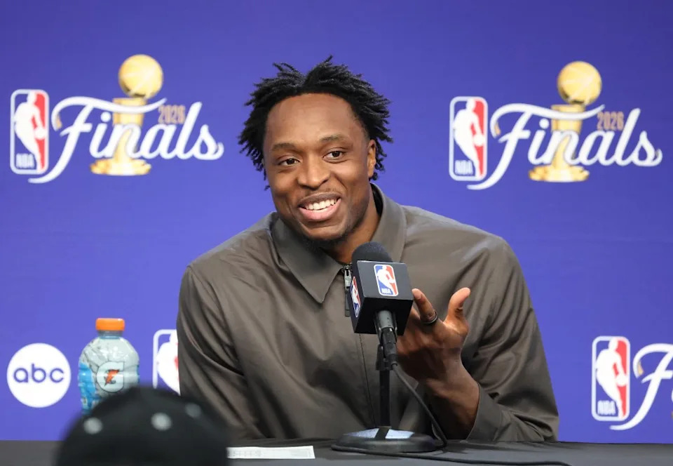 New York Knicks forward OG Anunoby #8 addresses the media in a post game press conference. Charles Wenzelberg / New York Post