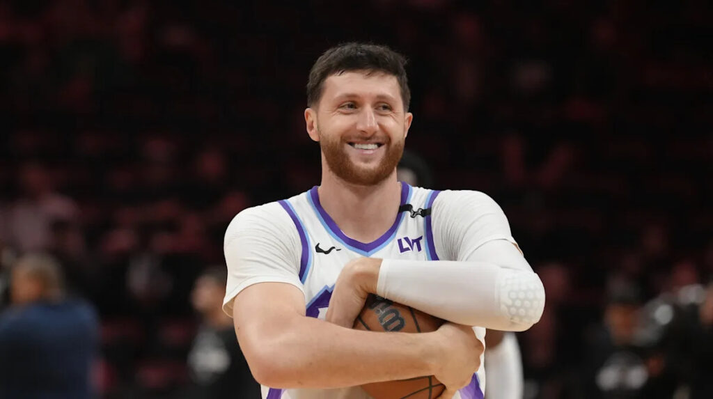Utah Jazz Free Agency: Jazz interested in re-signing backup center