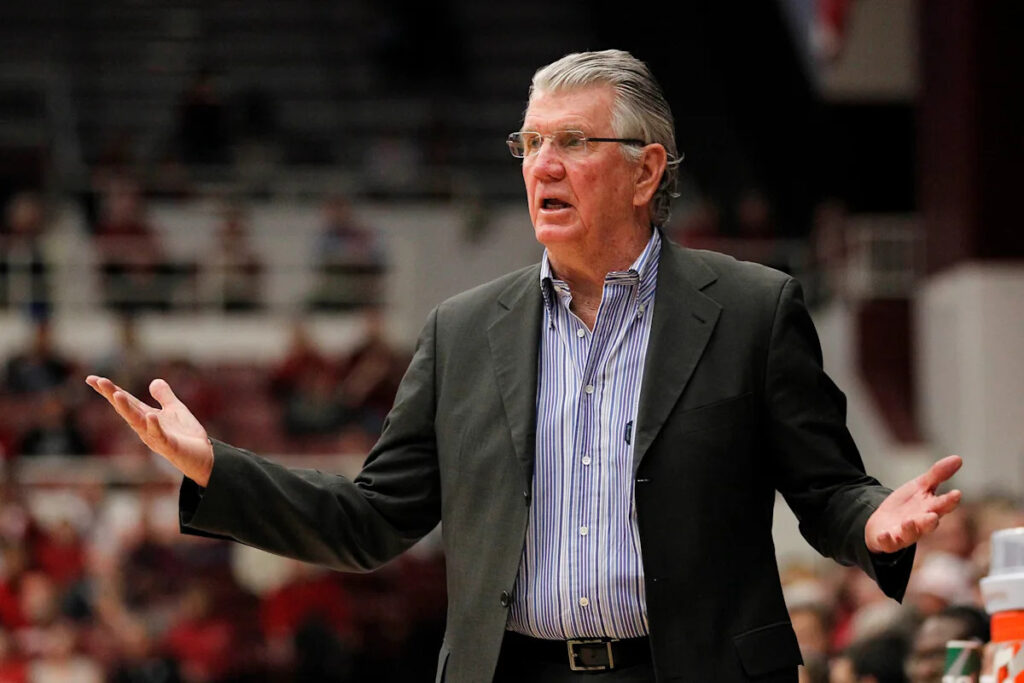 Paul Westhead, champion coach in NBA and WNBA, receives NBCA’s Chuck Daly Lifetime Achievement Award