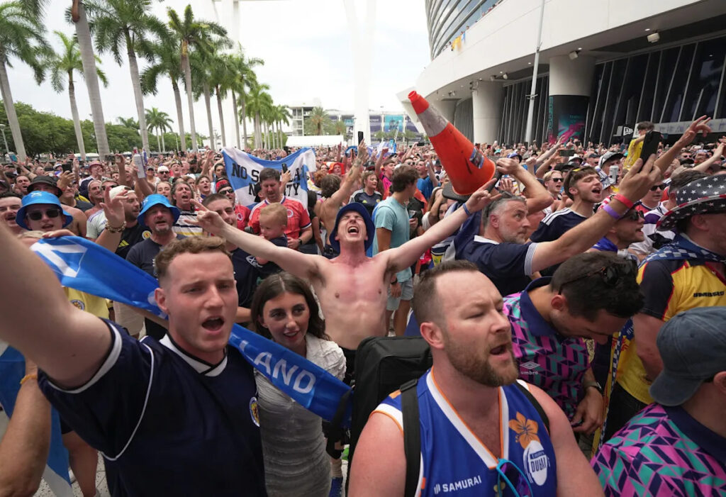 Tartan Army takes over Miami, turns Marlins game into ‘electric’ night