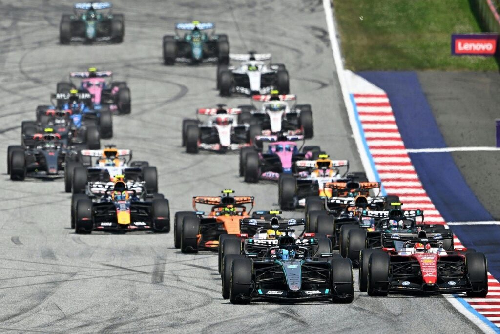 Russell holds off Verstappen to win and cut Antonelli’s championship lead