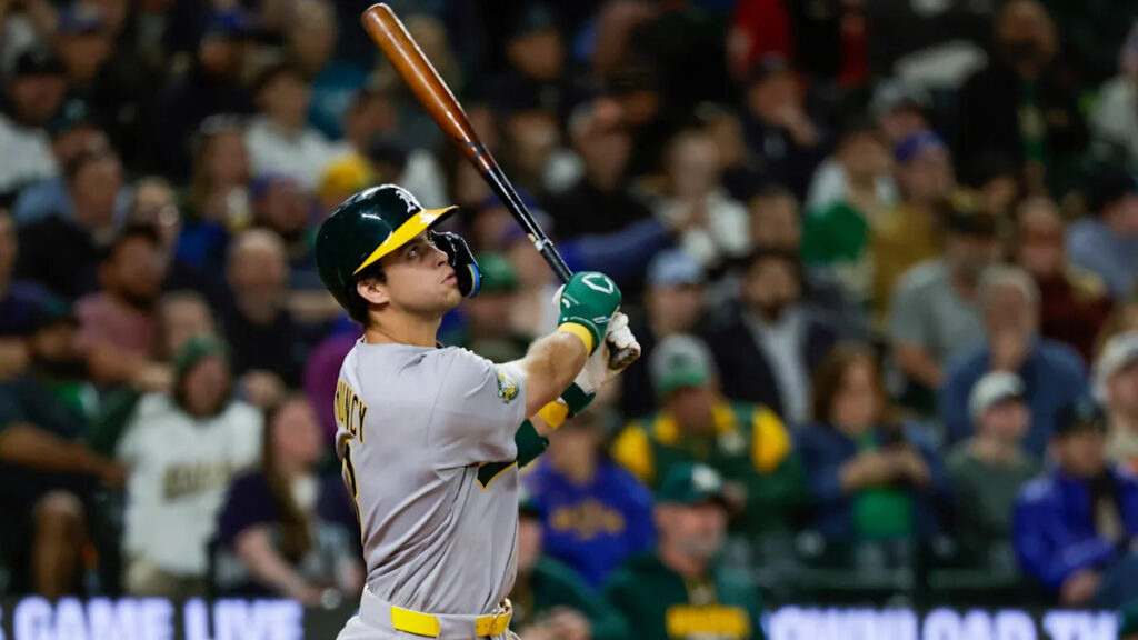 Athletics activate Max Muncy from injured list and send Darell Hernaiz to minors Athletics activate Max Muncy from injured list and send Darell Hernaiz to minors