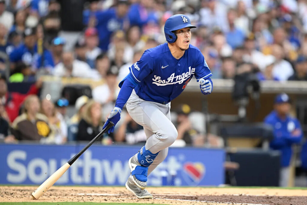 Dodgers offense explodes in massive inning against Padres