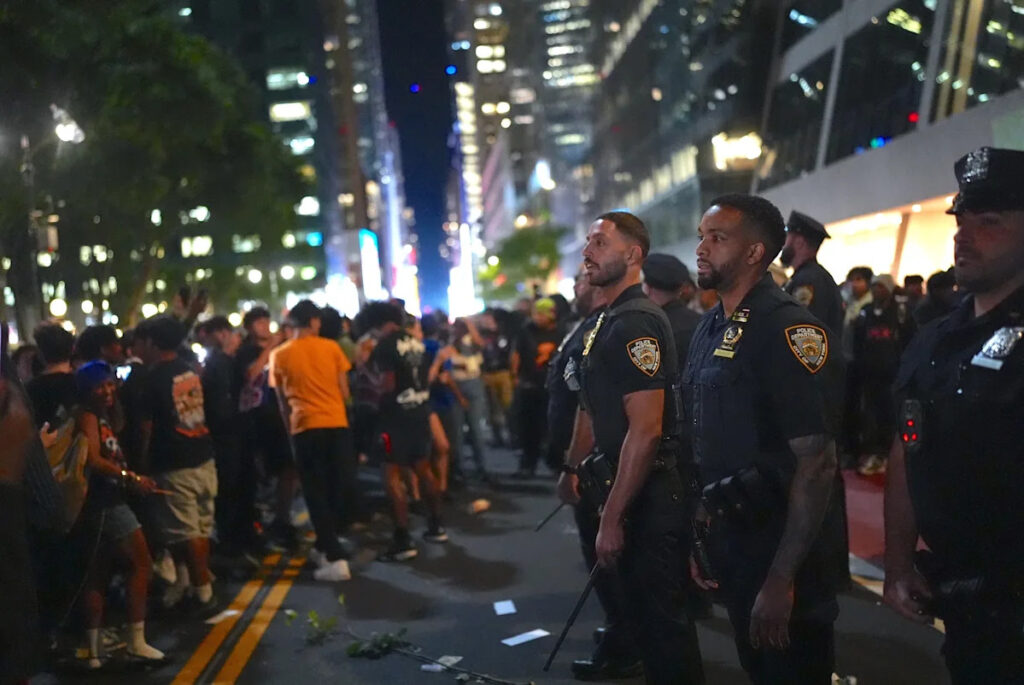 Knicks Game 3 watch party in NYC ends with 21 people arrested Knicks Game 3 watch party in NYC ends with 21 people arrested