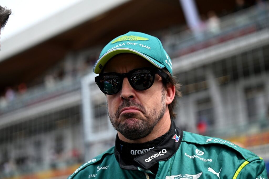 Aston Martin’s “random downshifts” leave Alonso wary of Monaco GP crashes