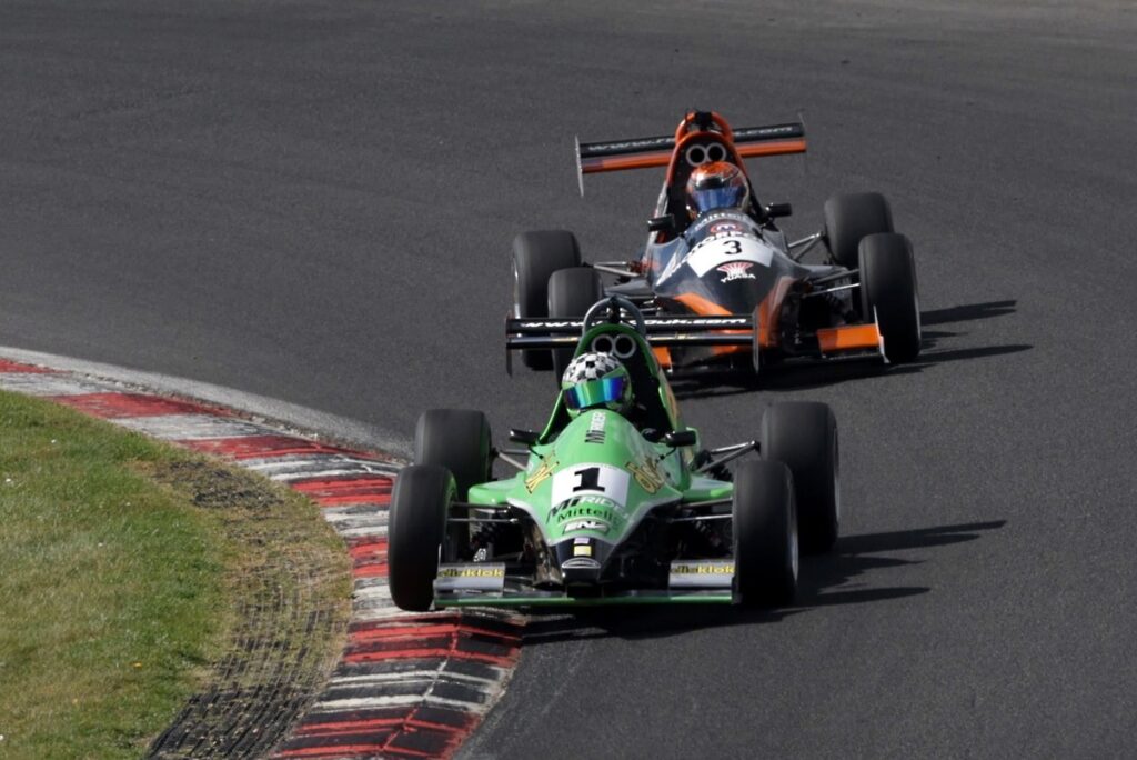 Higginson back to top of the Autoport National Rankings table